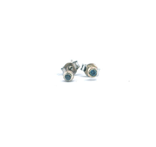 Tiny Blue Diamond Stud Earrings, Pair 14k White Gold Blue Diamond  Stardust Earrings  Diamond Studs, Cartilage Earrings