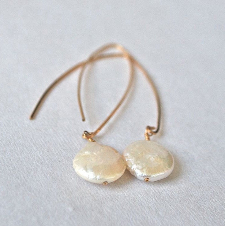 Pearl Threader Earring Classic & Modern - Wedding White Pearl Earring - Cream Freshwater Coin Pearl Handmade Gold Earring