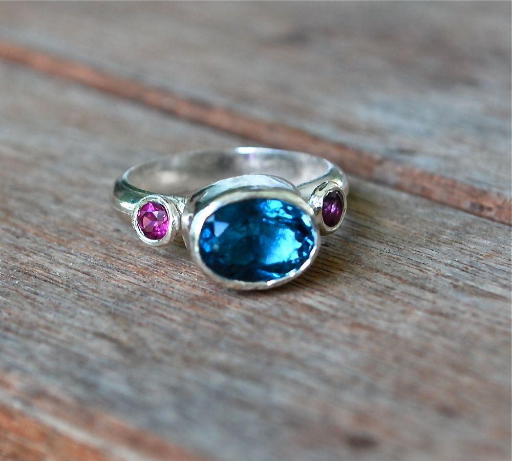 Topaz Ring - Pink and Blue Ring - Bezel Ring - London Blue Topaz Garnet Ring in Silver