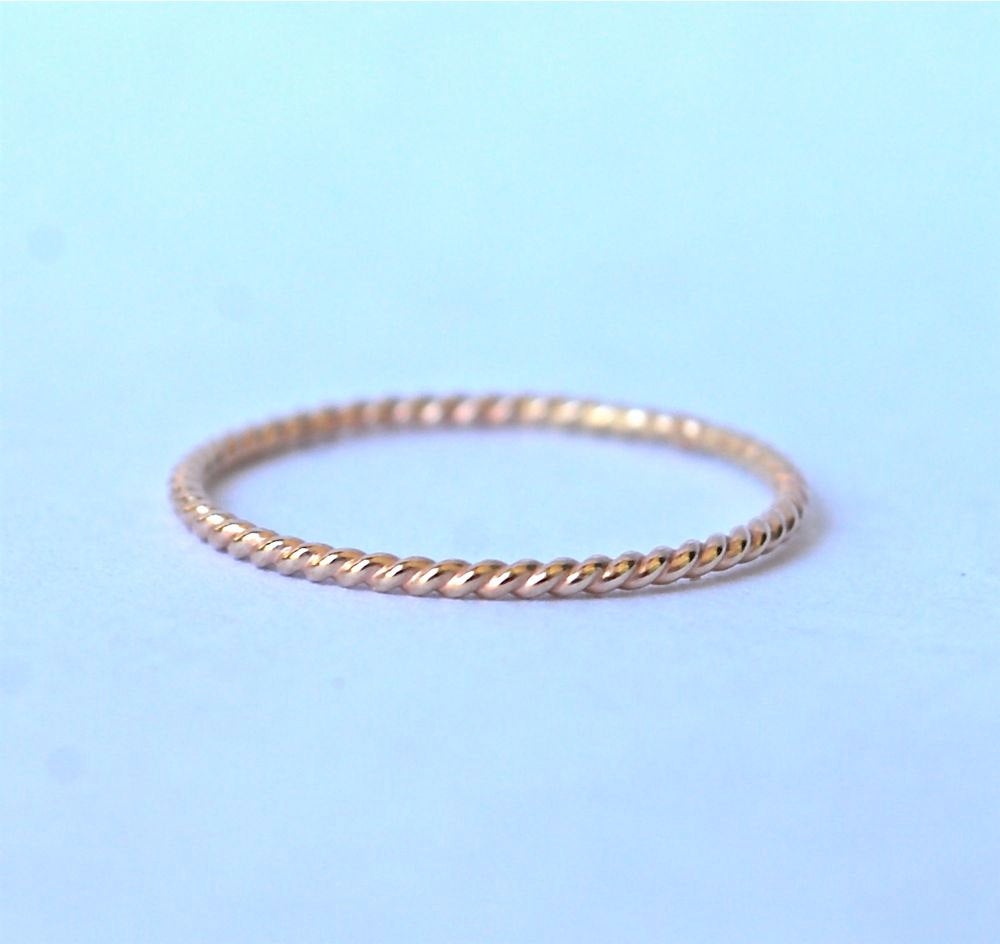 14k Recycled Yellow Gold Twist Band Sizes SALE